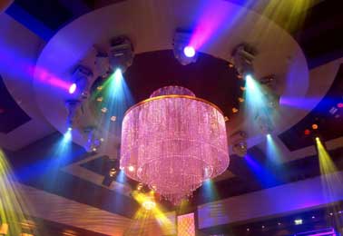 马田灯光为Luminar Leisure旗下Oceana打造缤纷夜晚