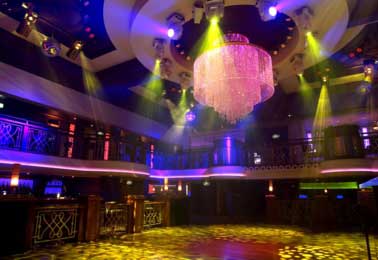 马田灯光为Luminar Leisure旗下Oceana打造缤纷夜晚