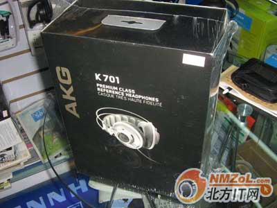 AKG K701高端音乐型耳机古典设计风格
