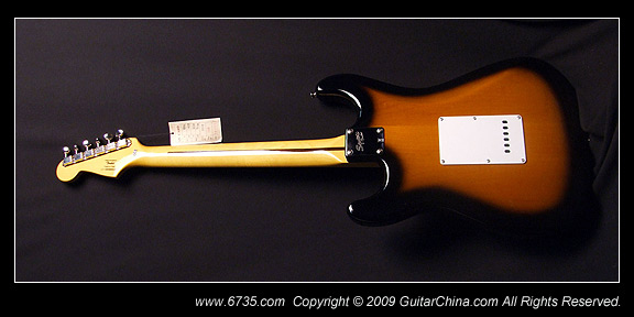 经典外观 Squier Classic Vibe吉他(图)