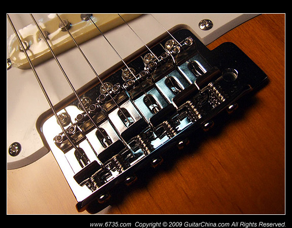 经典外观 Squier Classic Vibe吉他(图)