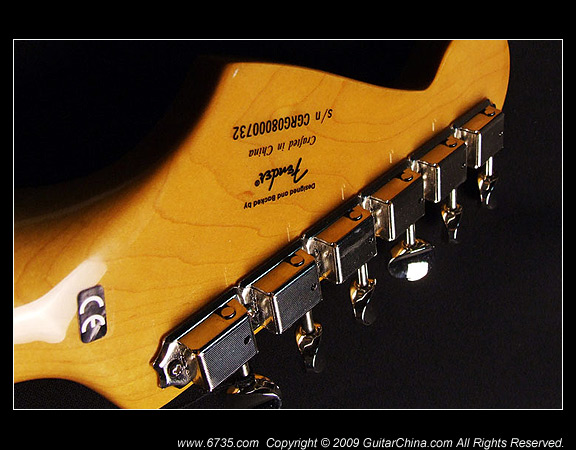经典外观 Squier Classic Vibe吉他(图)