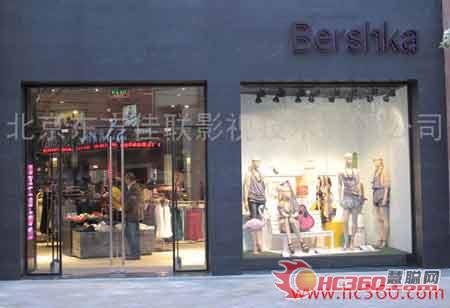 QSC音响设备助阵著名服装集团INDITEX