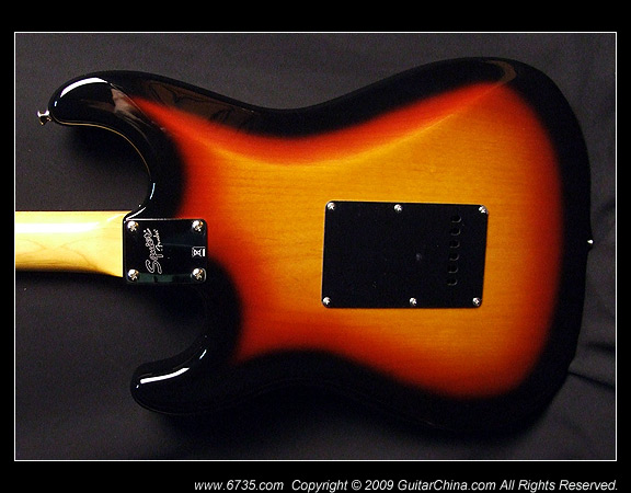 经典外观 Squier Classic Vibe吉他(图)
