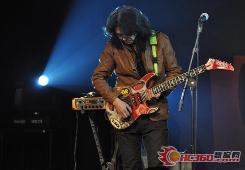 中国音乐变革 李延亮携Eleven Rack强势登陆