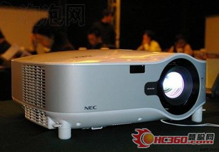 岁末工程投影也疯狂 5000流明降价盘点