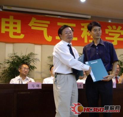 王恒:制定公共广播行业标准并不是搞垄断