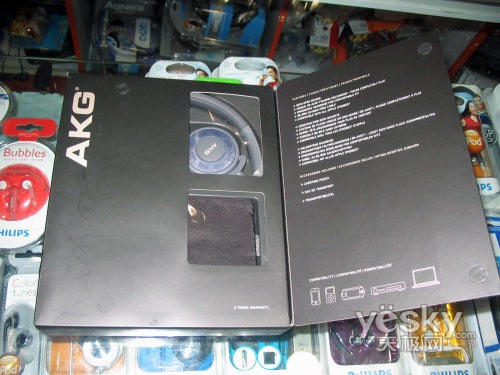 享受音乐如此简单 AKG K420耳机很便携