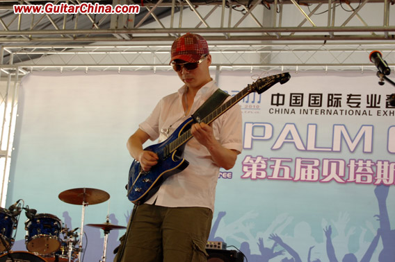 2010 Palm展第五届β3电吉他暨乐队大赛正式开幕