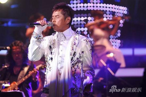 谭咏麟上海演唱会国际顶级音响达600多个
