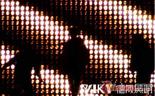 hold住经典：李宇春“WhyMe”武汉演唱会灯光