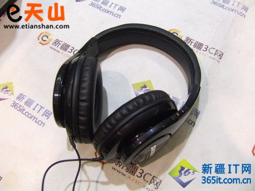 简约不简单 舒尔SRH240耳机新疆499元