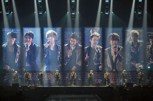 super junior巡演舞台大超越 6米高喷泉成亮点