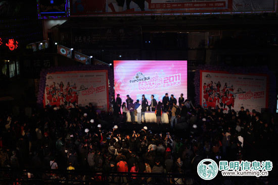 2011快女昆明演唱会舞台造价超千万（图）