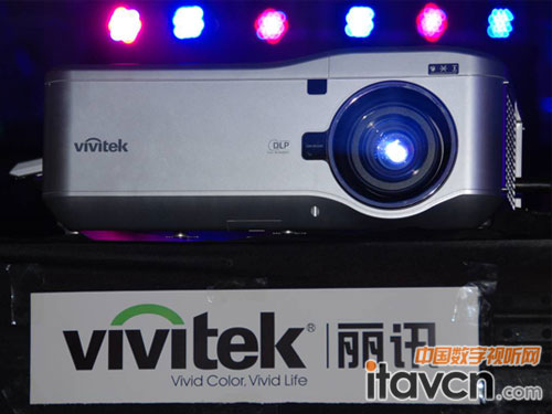 BQ2011红人榜 丽讯工程投影机登场