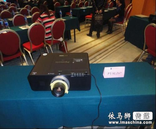 2012年松下LCD工程投影机全国推广会移师武汉