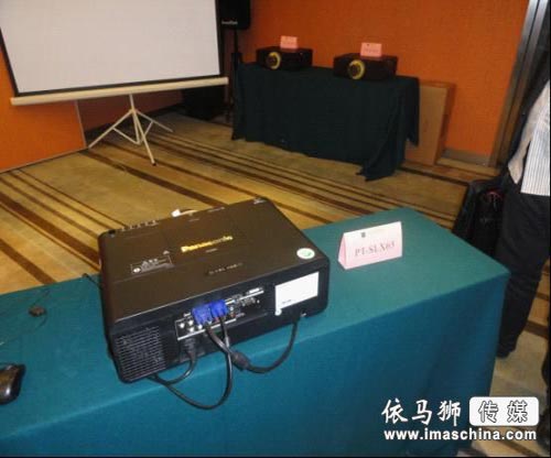 2012年松下LCD工程投影机全国推广会移师武汉