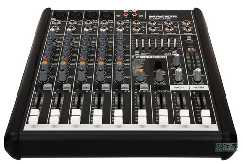 Mackie 美奇 PROFX8 USB接口调音台 精简方便值得拥有
