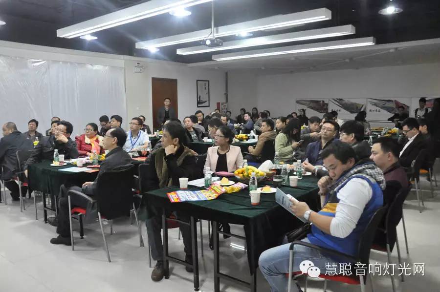 专业音响灯光考察团现场抢驻中国·慧聪家电城 岂止看气质?