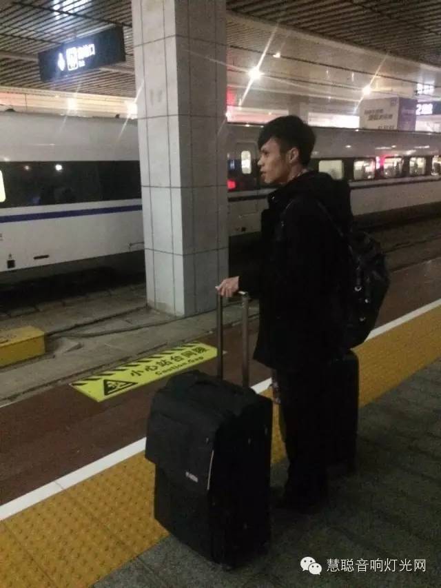 2015音响灯光行业遭遇市场寒冬 经销工程商们何去何从？