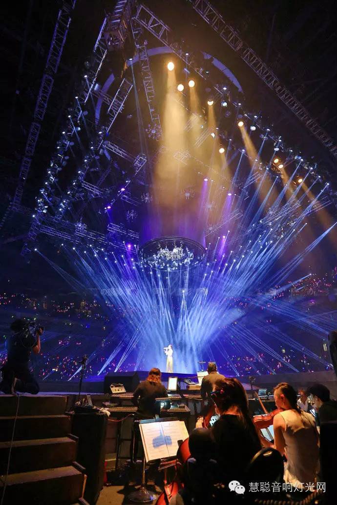 2015年十大演唱会 音响灯光舞美盘点