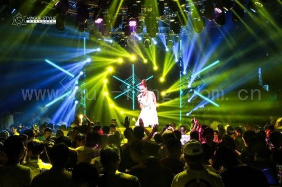 汇丰音响为揭阳尚派酒吧提供音频解决方案