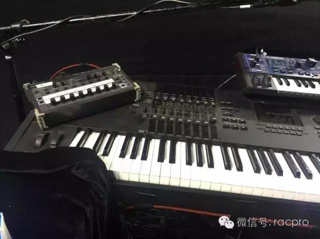 改名了！《中国新歌声》转椅变战车 音响舞美升级还有黑科技！