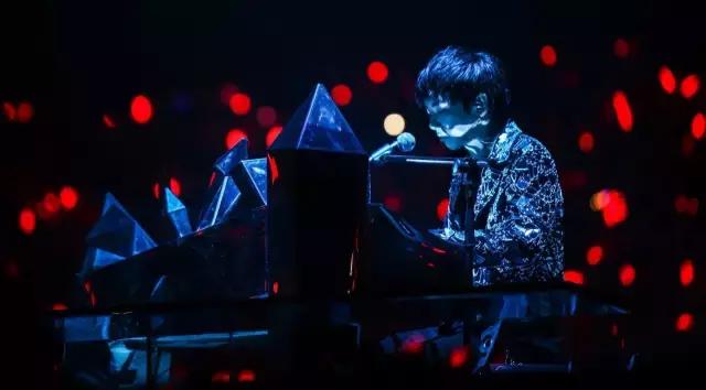 走进华晨宇演唱会 专业团队精心打造
