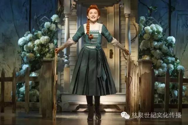 百老汇剧作“不老泉” 看逼格高的舞台剧怎样布景