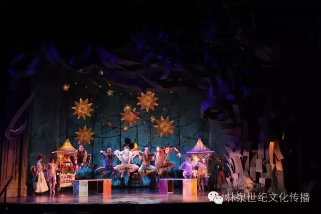 百老汇剧作“不老泉” 看逼格高的舞台剧怎样布景