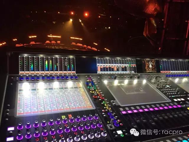 改名了！《中国新歌声》转椅变战车 音响舞美升级还有黑科技！