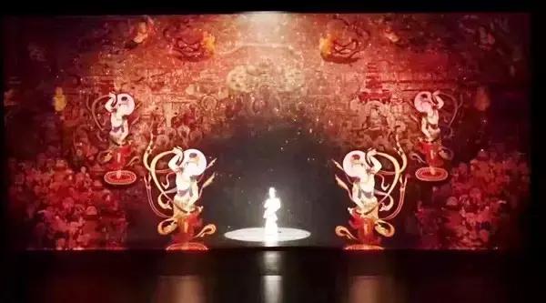 《丝路花雨》 惊艳亮相敦煌文博会 多媒体舞美有多牛？