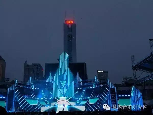 百威风暴电音节席卷广州 L-ACOUSTICS音响嗨翻全场