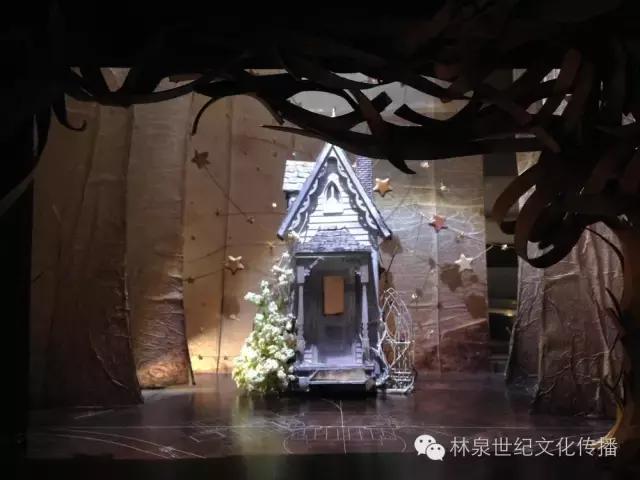 百老汇剧作“不老泉” 看逼格高的舞台剧怎样布景