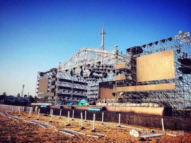 2016上海亚洲音乐节 华崴搭建华丽舞台