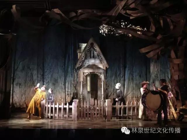 百老汇剧作“不老泉” 看逼格高的舞台剧怎样布景