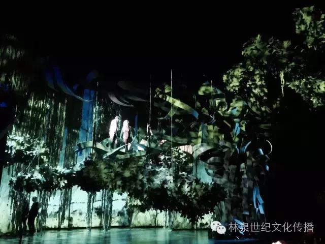 百老汇剧作“不老泉” 看逼格高的舞台剧怎样布景