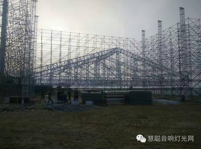 2016上海亚洲音乐节 华崴搭建华丽舞台