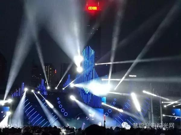 百威风暴电音节席卷广州 L-ACOUSTICS音响嗨翻全场