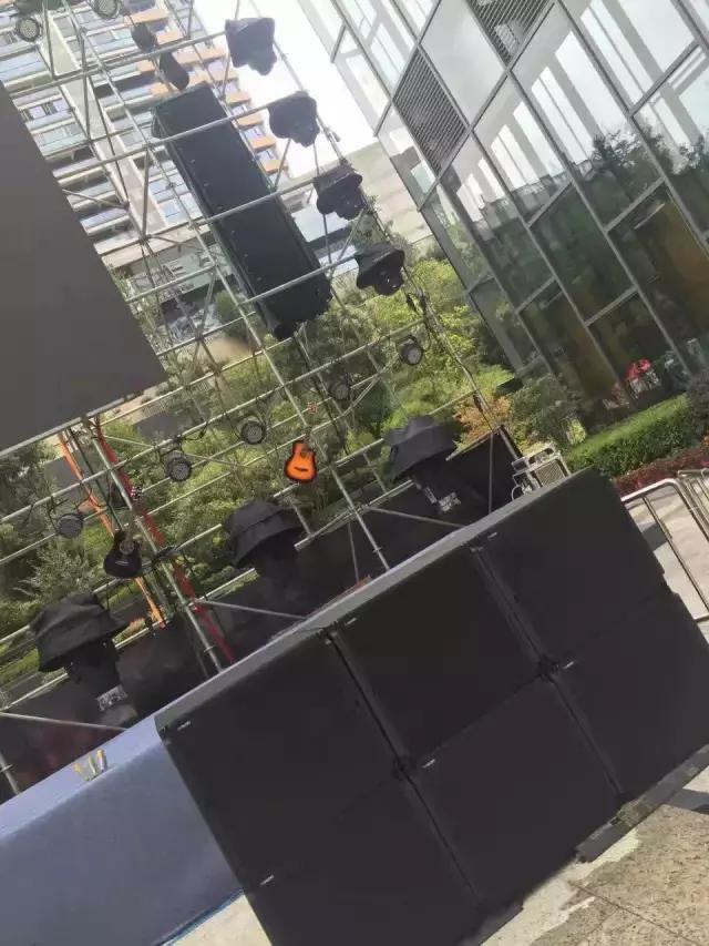 许巍音乐会唱响青春 看TWAUDiO强力助阵