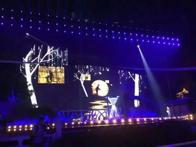 浩洋灯光惊艳亮相2016央视中秋晚会