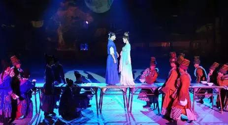《敦煌盛典》感受最美文化 舞美设计惊艳来袭