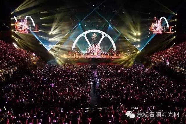 周杰伦广州站巡演 舞台灯光炫爆表！