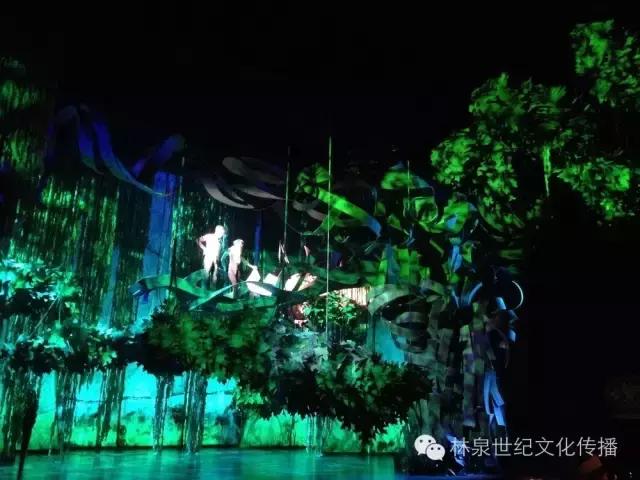 百老汇剧作“不老泉” 看逼格高的舞台剧怎样布景