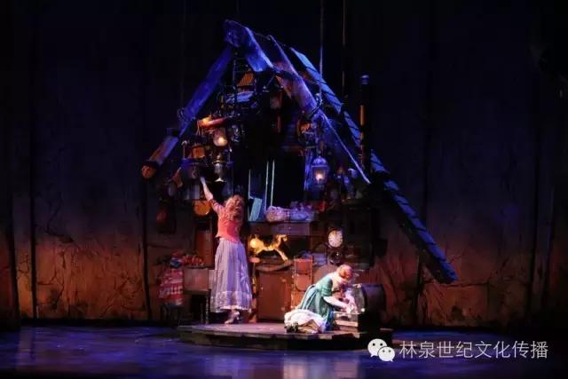 百老汇剧作“不老泉” 看逼格高的舞台剧怎样布景