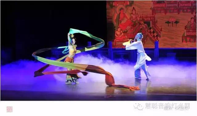 《丝路花雨》 惊艳亮相敦煌文博会 多媒体舞美有多牛？