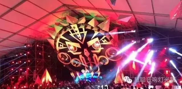 50万人观看西部音乐节 一场极致淋漓的声色盛宴是怎样形成的？