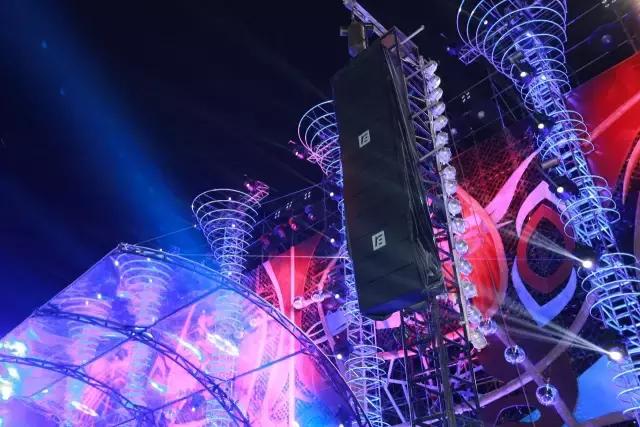 50万人观看西部音乐节 一场极致淋漓的声色盛宴是怎样形成的？