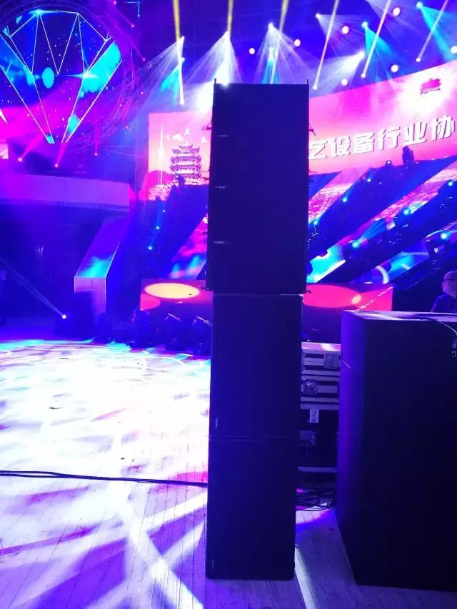 锐声音响助力湖北省演艺设备行业协会第一次会员大会暨揭牌仪式完满成功