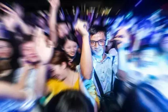 50万人观看西部音乐节 一场极致淋漓的声色盛宴是怎样形成的？